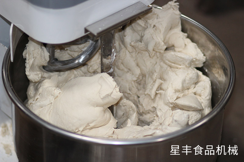 陽江和面機廠家專業(yè)生產(chǎn)披薩店和面機